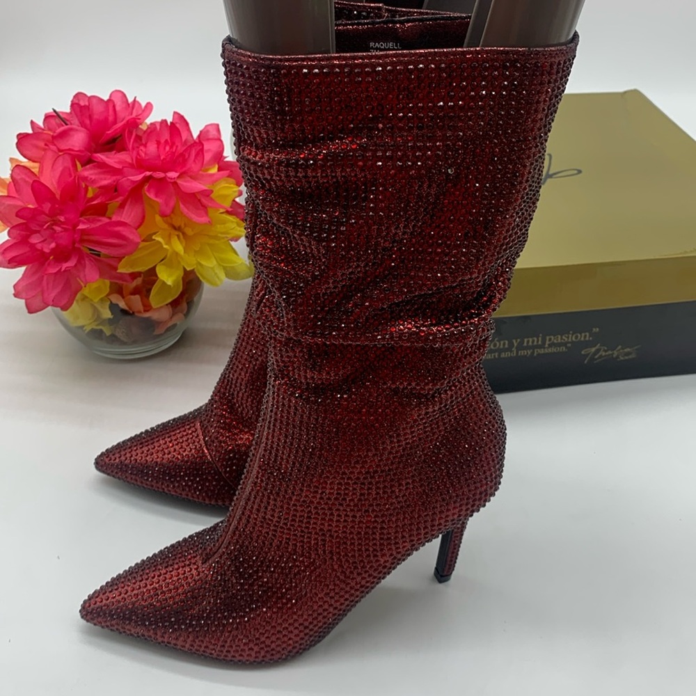 Thalia Sodi NWT Raquel Rhinestone Sparkly Pointy Heeled Boots Size 7